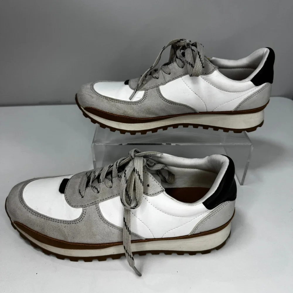 Universal Thread Womens Sz 8 White Grey Black Suede Trim Lace Up Sneakers